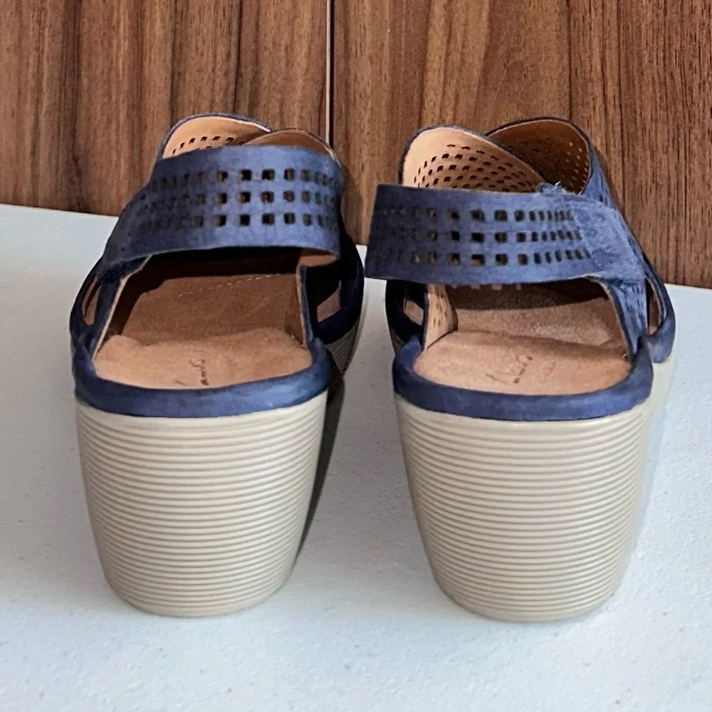 NWOT. CLARKS - WOMENS REEDLY VARIEL SANDAL Size 7.5M - Picture 7 of 13